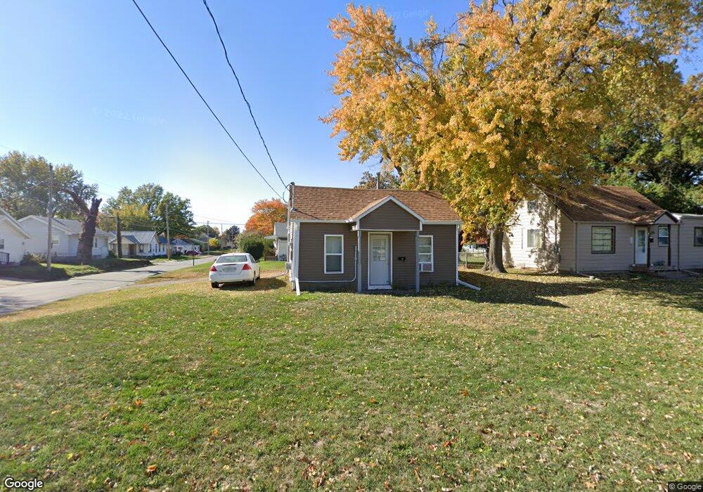 801 E 9th St N, Newton, IA 50208 - photo 1