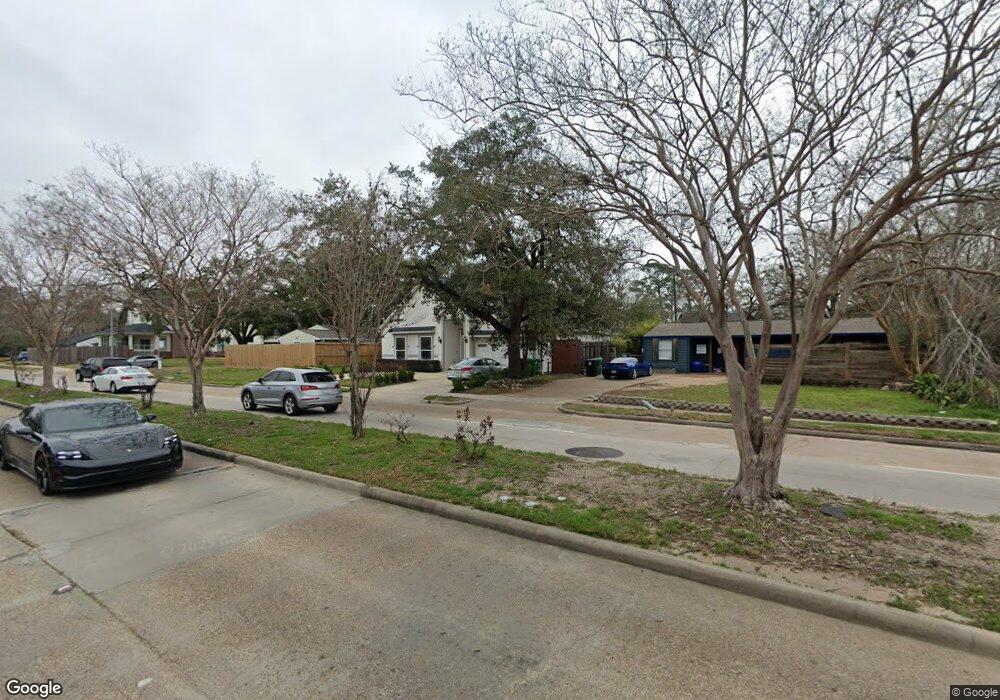 3918 Ella Blvd, Houston, TX 77018 - photo 1