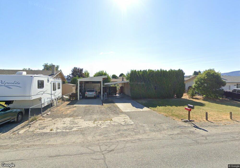 307 S James Ave, East Wenatchee, WA 98802 - photo 1