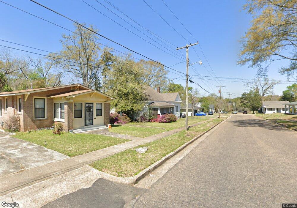 425 Cameron St, McComb, MS 39648 - photo 1