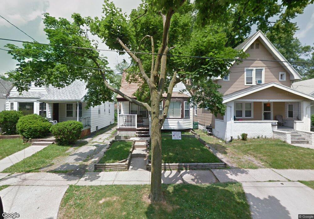 2046 Barrows St, Toledo, OH 43613 - photo 1