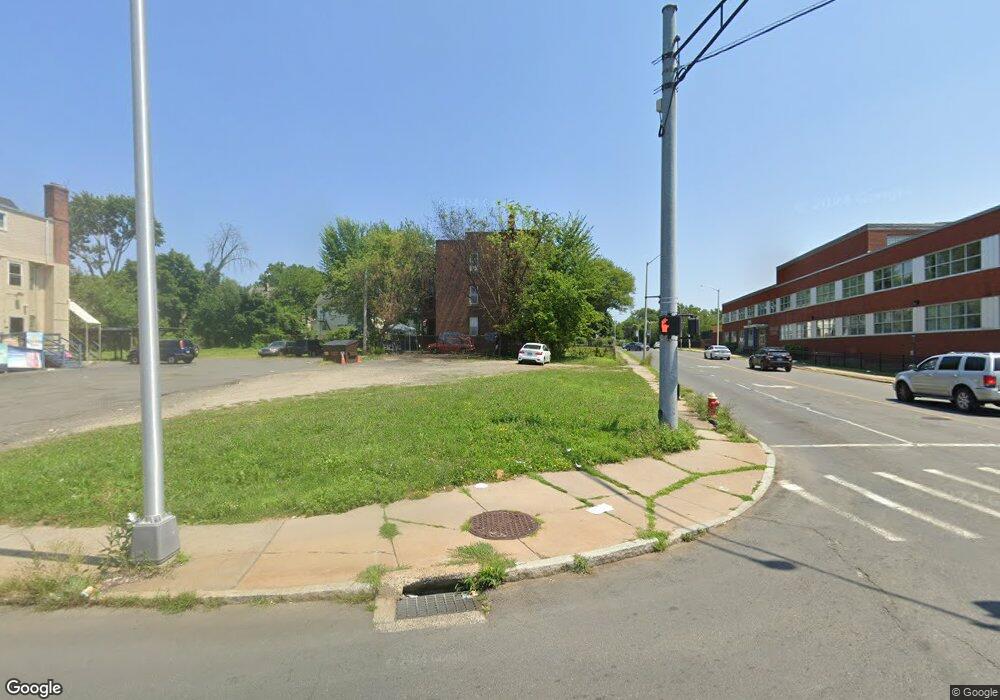 344 Woodland St, Hartford, CT 06112 - photo 1