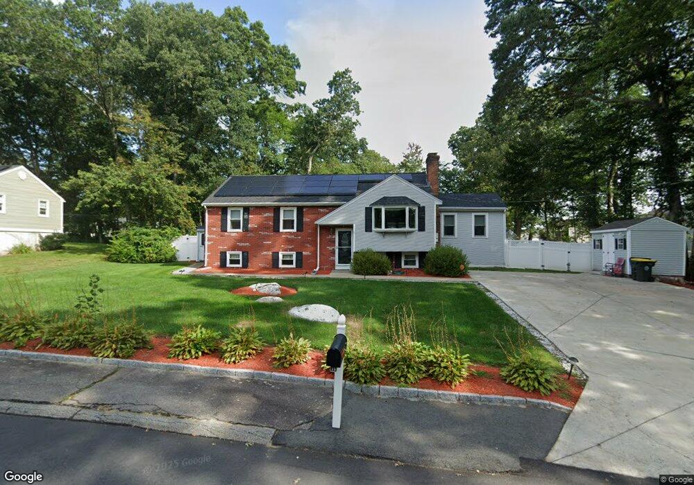 5 Little Tree Ln, Bellingham, MA 02019 - photo 1