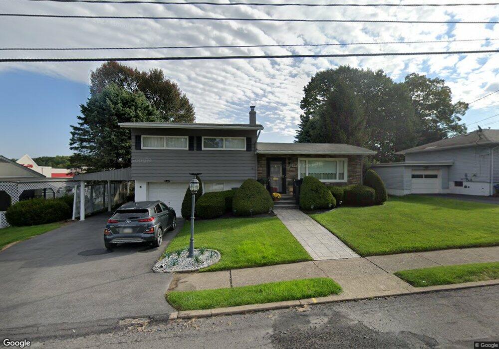 204 Stone St, Moosic, PA 18507 - photo 1