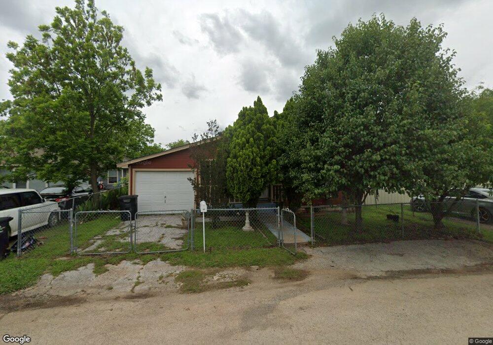 907 N Border St, Cleburne, TX 76031 - photo 1