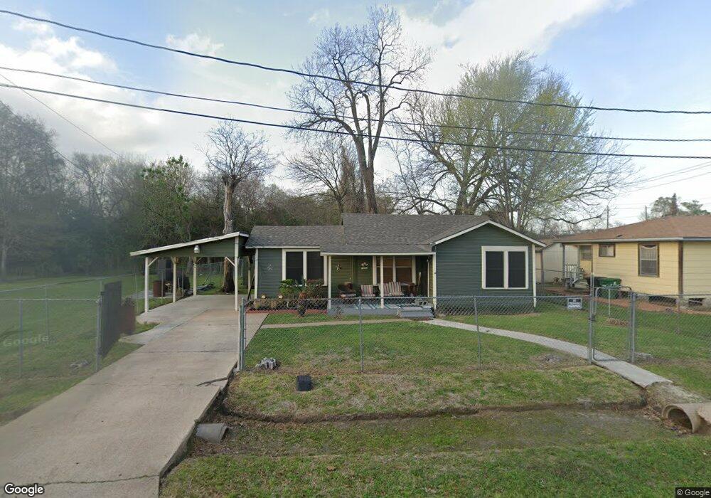 1112 Fred St, Houston, TX 77088 - photo 1