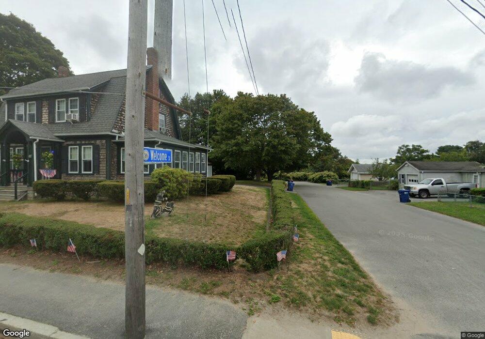 1 Welcome St, Fairhaven, MA 02719 - photo 1