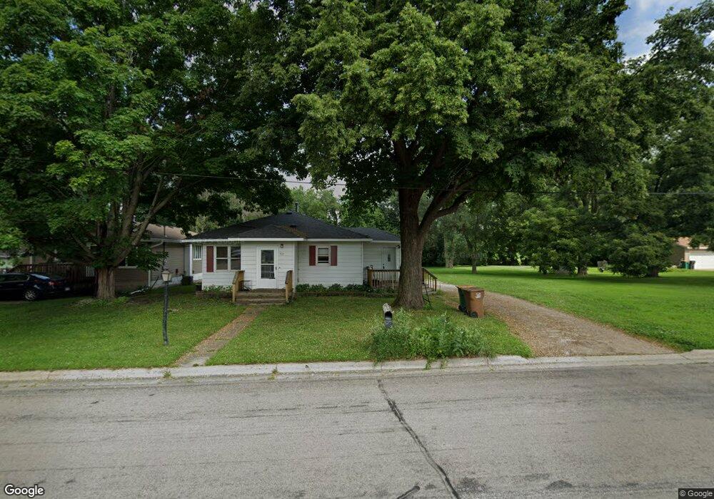 1017 S 4th Ave, Albert Lea, MN 56007 - photo 1