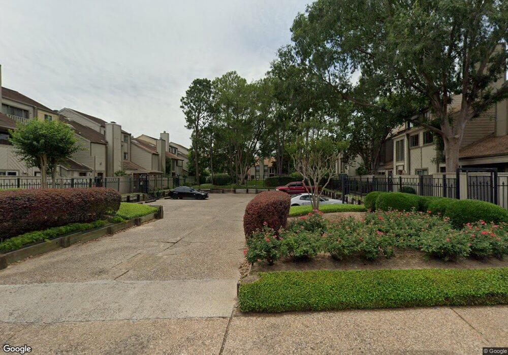1079 Country Place Dr unit 1079, Houston, TX 77079 - photo 1