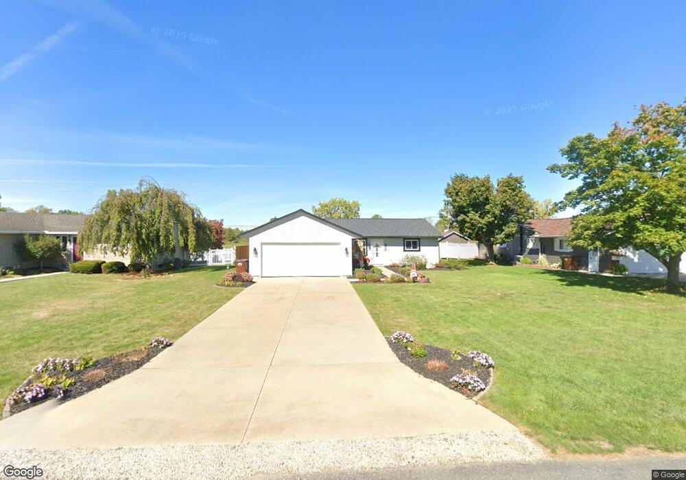 42216 Meadow Ln, Lagrange, OH 44050 - photo 1