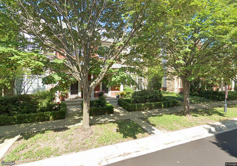 4276 Linden Tree Ln, Glenview, IL 60026 - photo 1