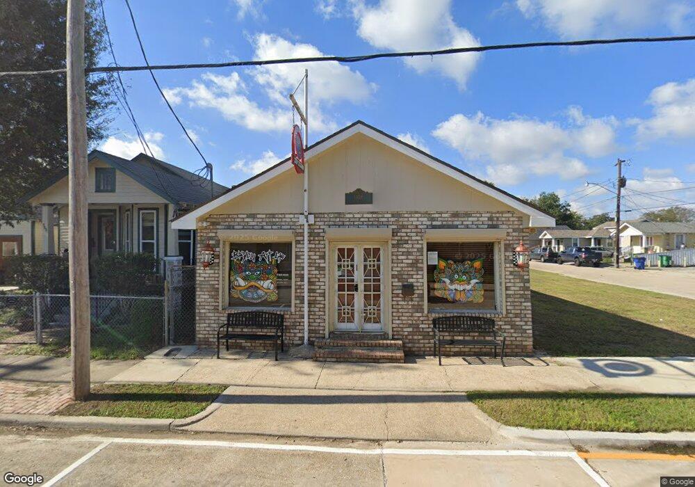 906 Derbigny St, Gretna, LA 70053 - photo 1