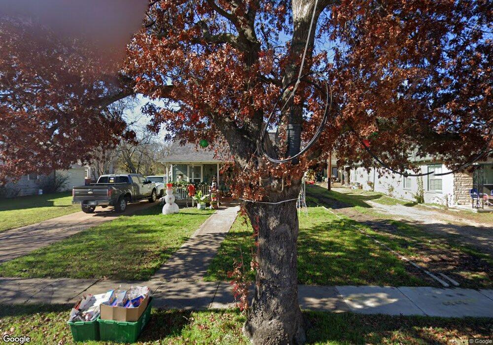 417 S Center St, Grand Prairie, TX 75051 - photo 1