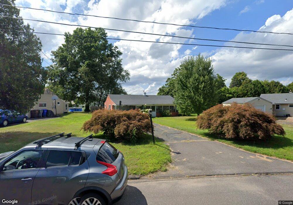 2 Hickory Ln, Enfield, CT 06082 - photo 1