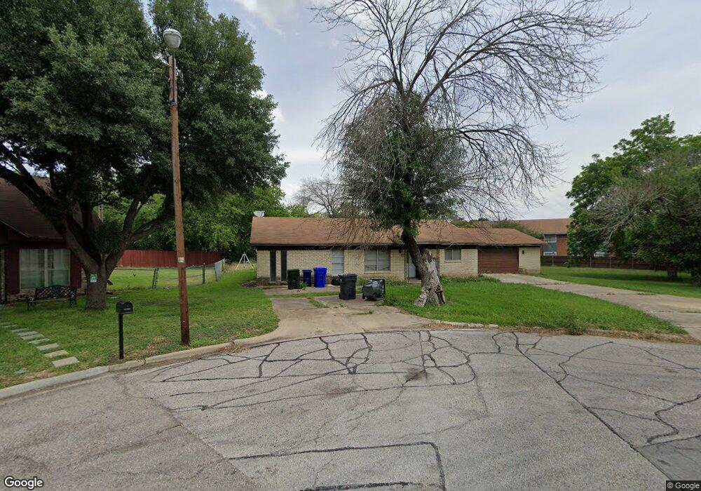 3421 Medallion Cir, Waco, TX 76706 - photo 1