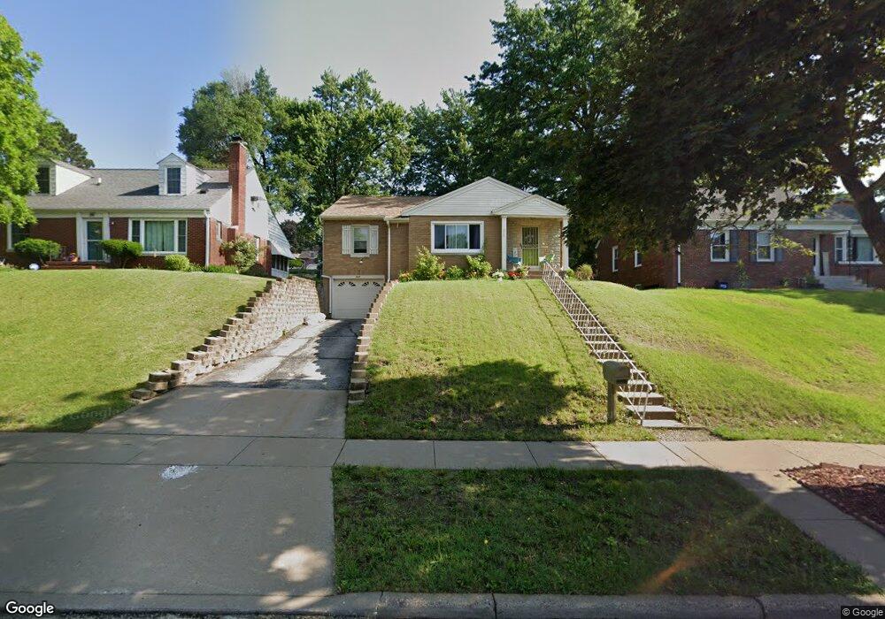 928 W Rusholme St, Davenport, IA 52804 - photo 1