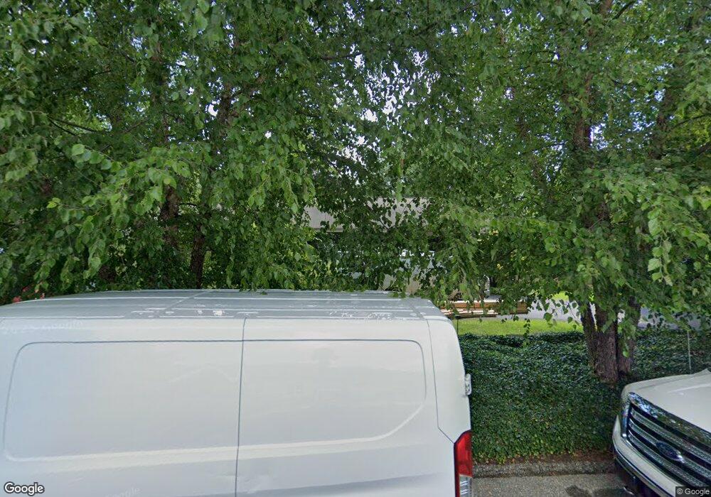 1132 Stuyvessant Rd, Bloomfield Hills, MI 48301 - photo 1