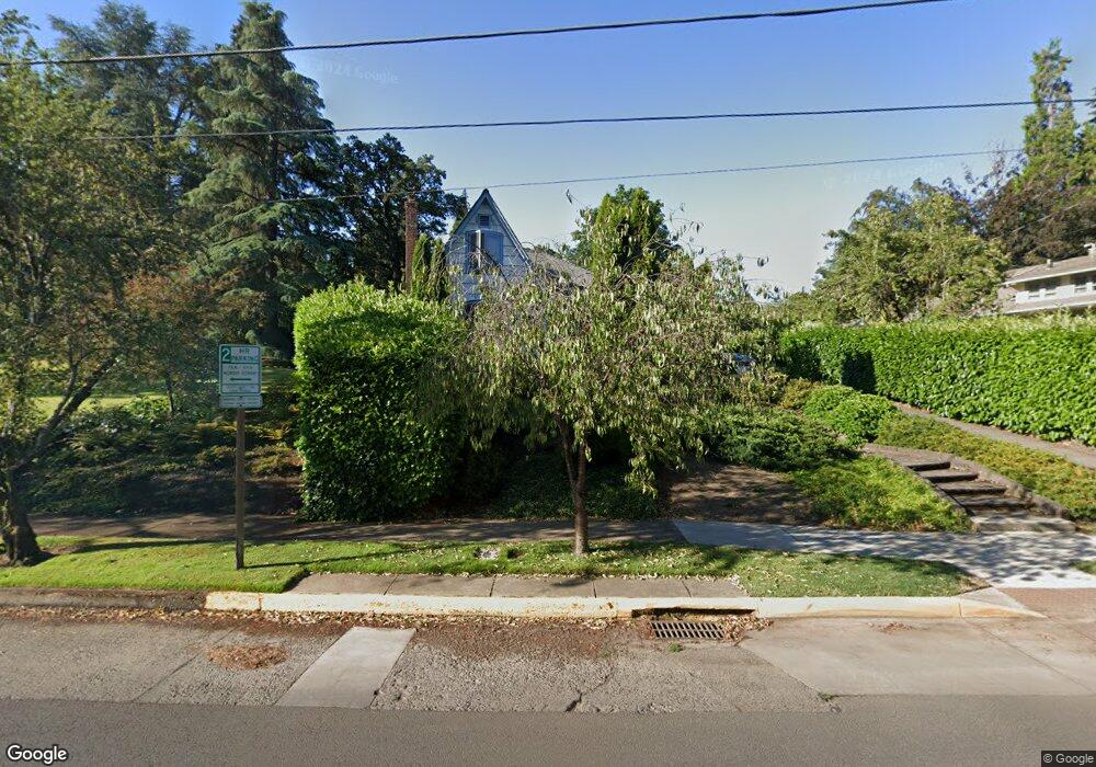 2301 Fairmount Blvd, Eugene, OR 97403 - photo 1