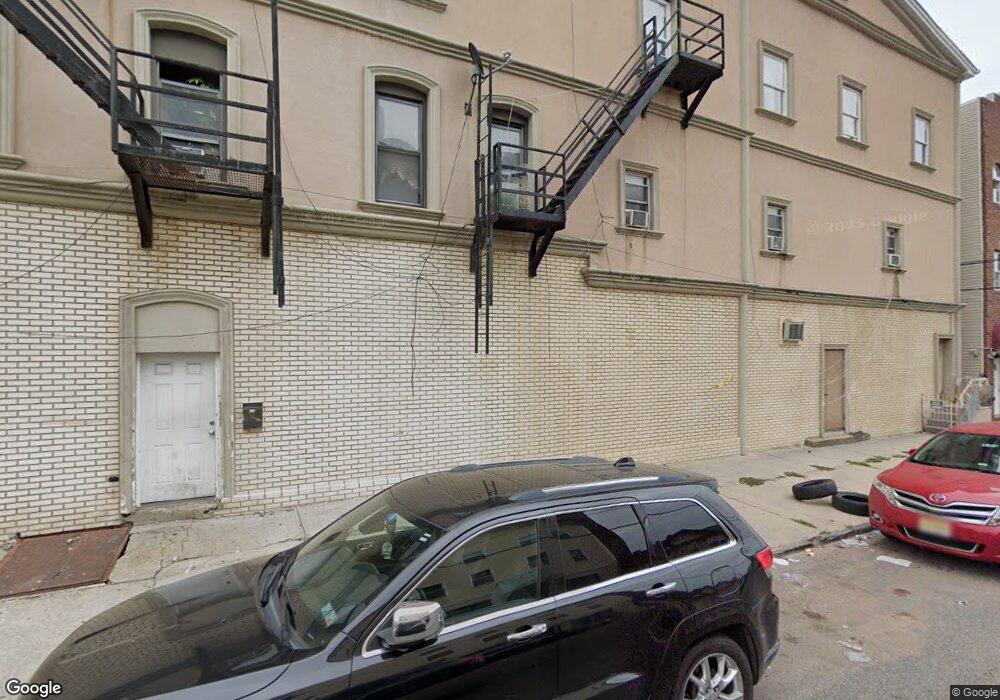 121 1st St, Elizabeth, NJ 07206 - photo 1