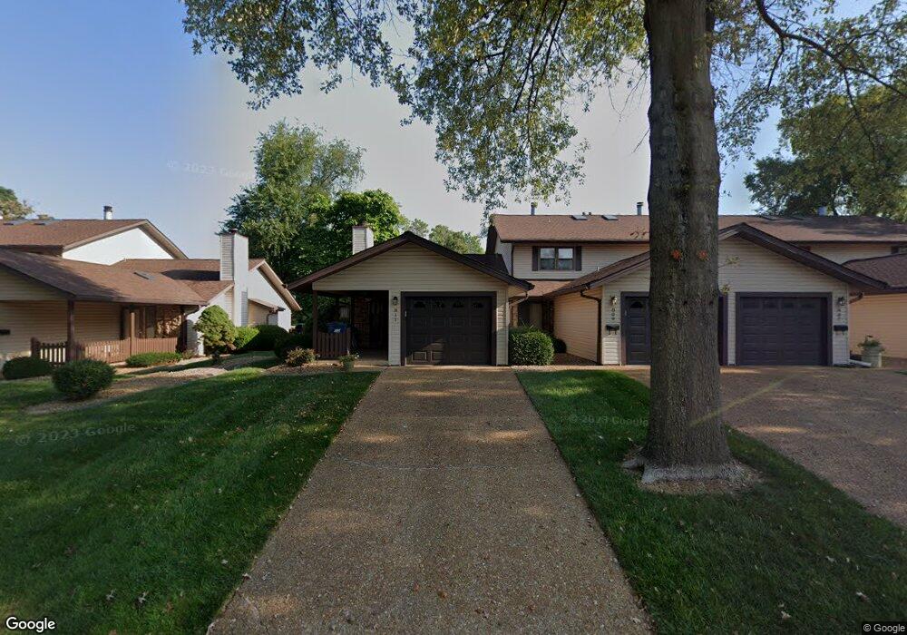 811 Westwood Village unit 1, Maryville, IL 62062 - photo 1