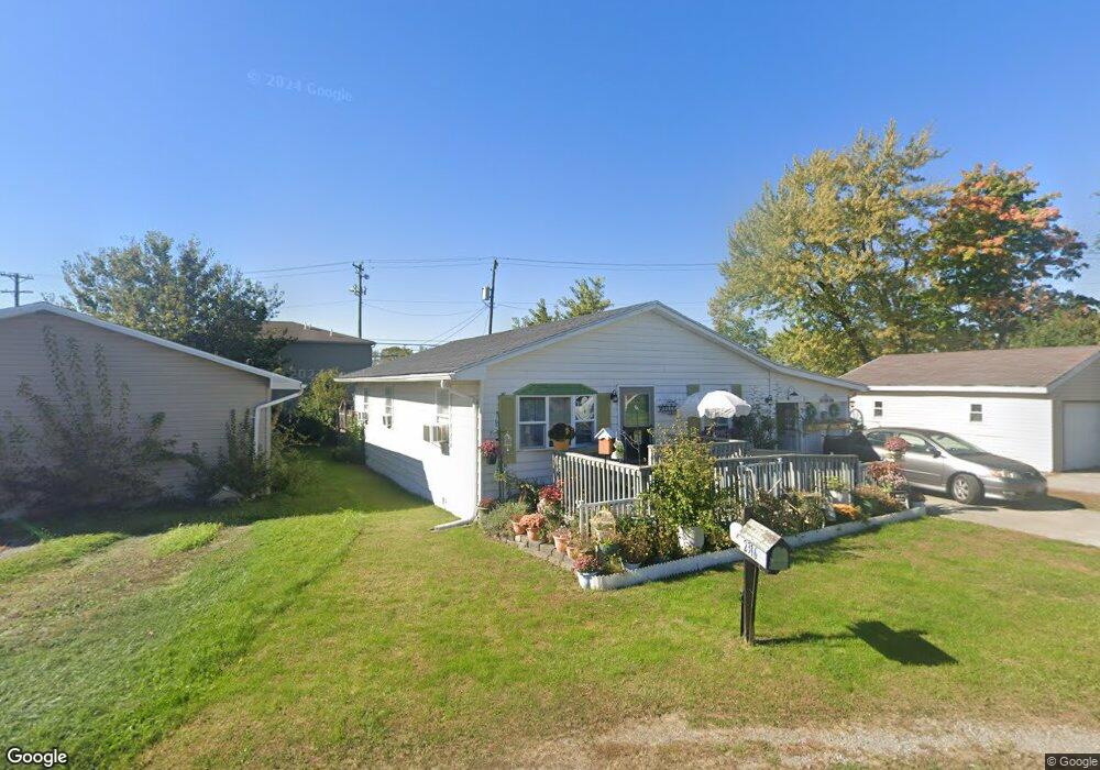 2316 Arcadia Ave, Lima, OH 45805 - photo 1