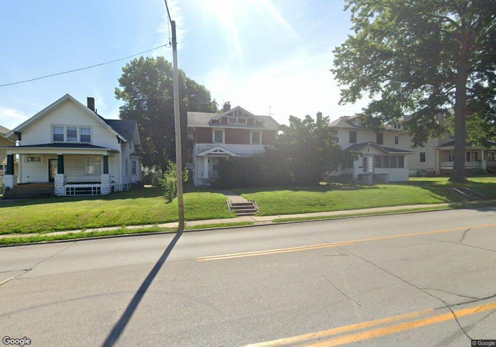 1615 N Marquette St, Davenport, IA 52804 - photo 1