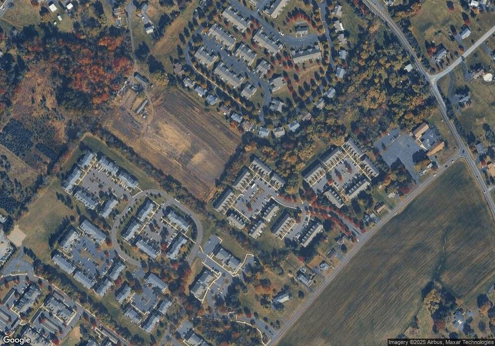 430 Deer Run Ct, Royersford, PA 19468 - photo 1