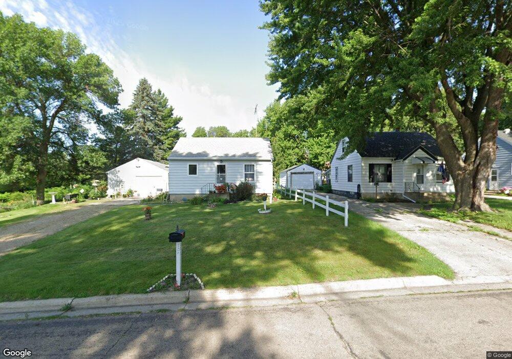 105 Fenton Ave, Albert Lea, MN 56007 - photo 1