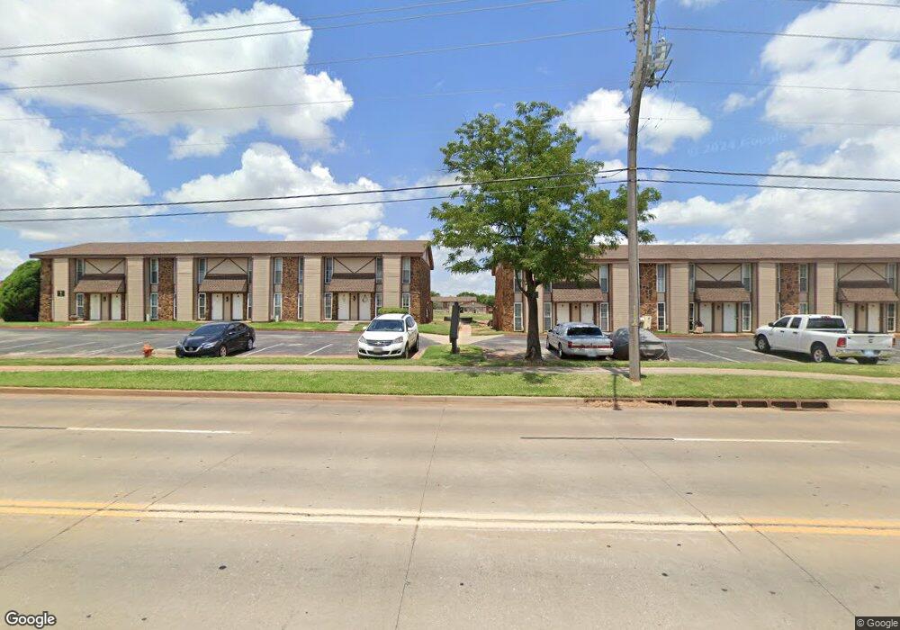 Haydens Landing, Moore, OK 73160 - photo 1