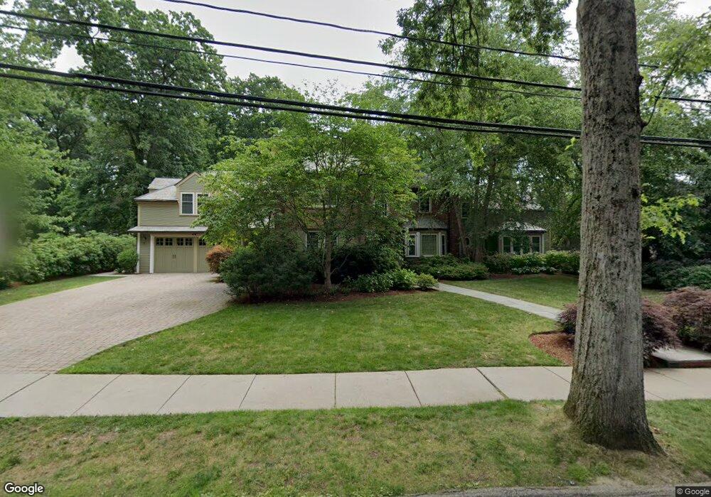 116 Laurel Rd, Chestnut Hill, MA 02467 - photo 1