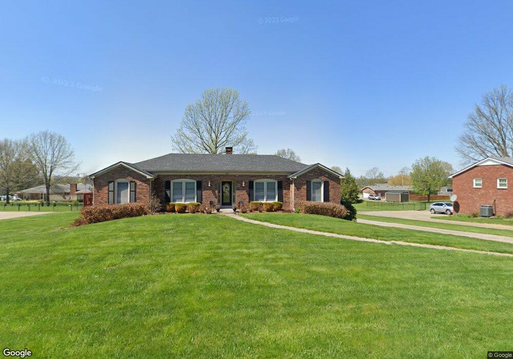 212 Plantation Ln, Frankfort, KY 40601 - photo 1