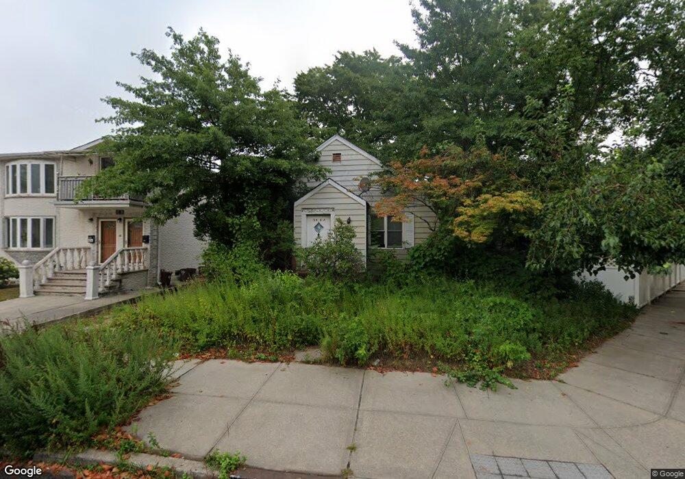 5343 190th St, Fresh Meadows, NY 11365 - photo 1