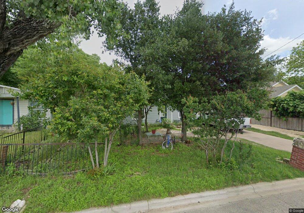 1604 N Anglin St, Cleburne, TX 76031 - photo 1