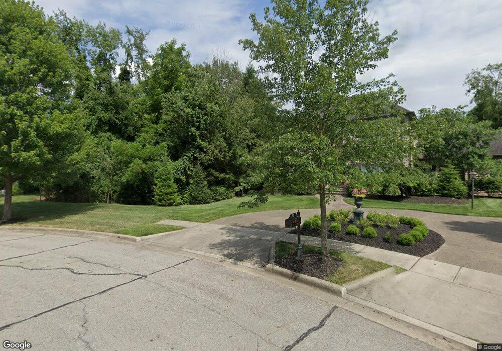 200 Stonegate Cir, Columbus, OH 43230 - photo 1