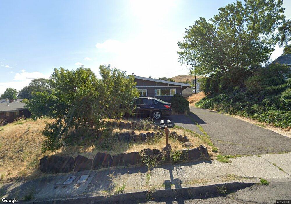 1618 Montana St, the Dalles, OR 97058 - photo 1