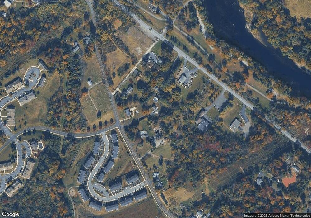 203 Old Schuylkill Rd, Pottstown, PA 19465 - photo 1