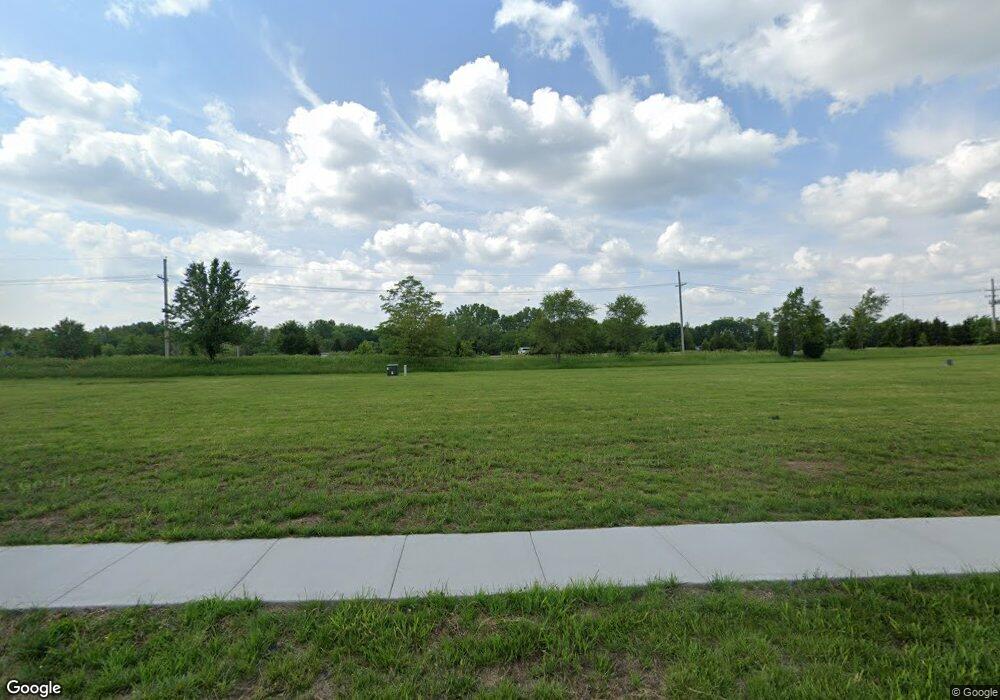 10207 Theden Cir, Lenexa, KS 66220 - photo 1