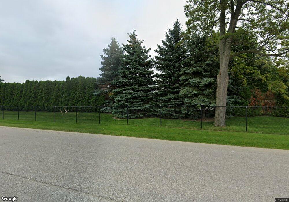 751 Pointe Dr, Port Huron, MI 48060 - photo 1