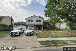 22 Shearn Dr, Middlesex, NJ 08846