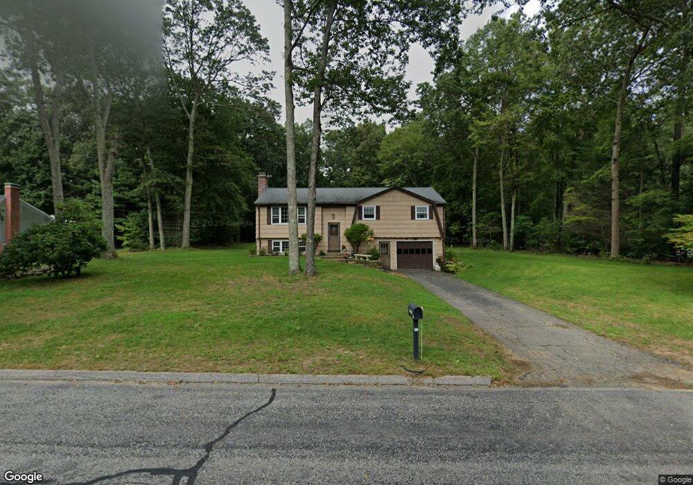 17 Ridgewood Rd, Willington, CT 06279 - photo 1