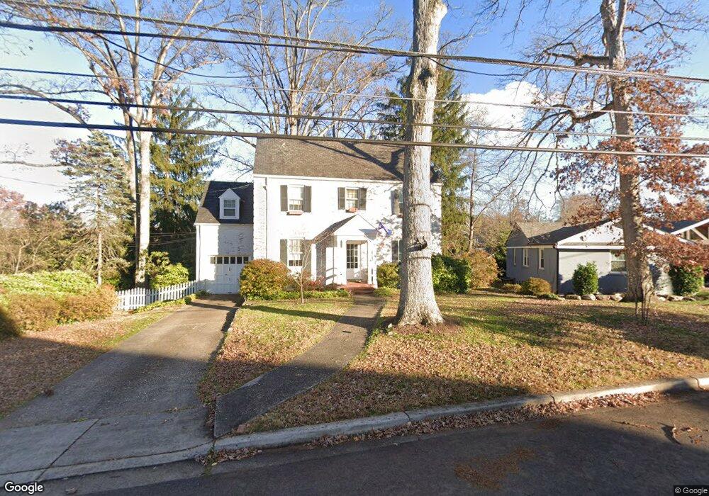 7415 Lynnhurst St, Chevy Chase, MD 20815 - photo 1