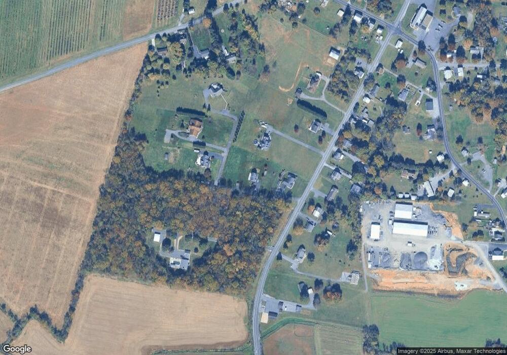 9531 Tomstown Rd unit 5, Waynesboro, PA 17268 - photo 1