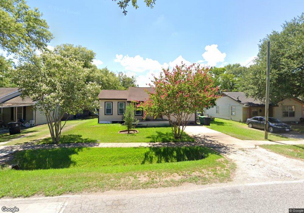 934 Cimarron St, Houston, TX 77015 - photo 1