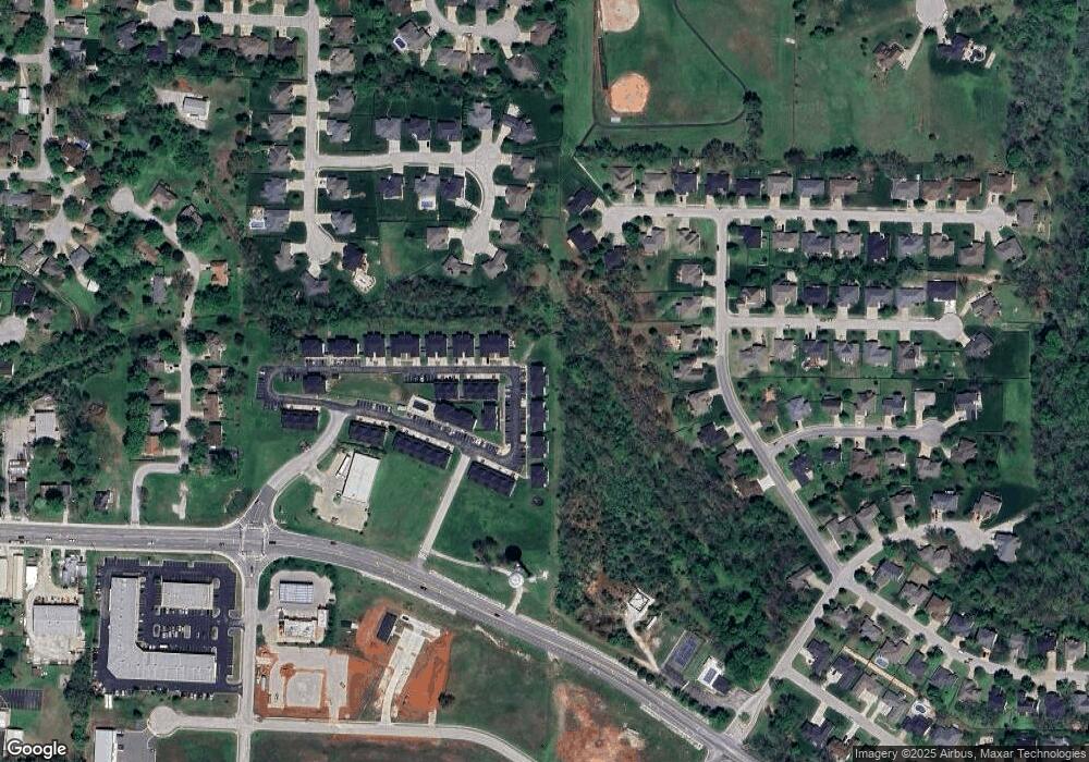 664 E Spring Valley Cir unit 201, Nixa, MO 65714 - photo 1