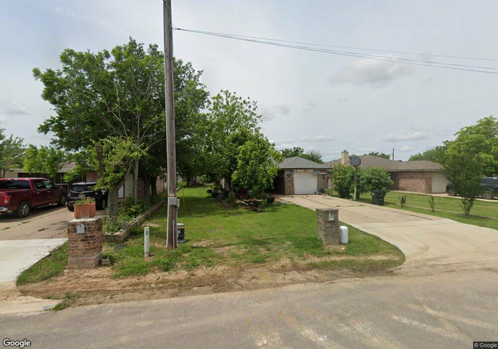 1207 Wendell Ave, Cleburne, TX 76031 - photo 1