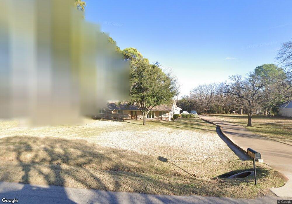 1814 Camelot Dr, Grapevine, TX 76051 - photo 1