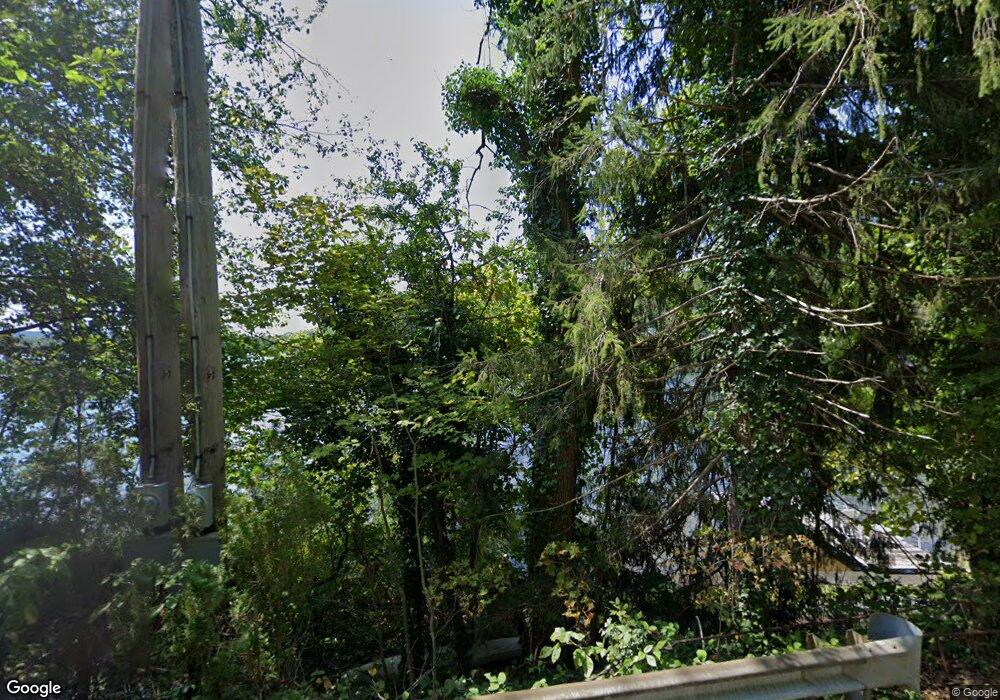 79 Lakeside Dr N, Belvidere, NJ 07823 - photo 1