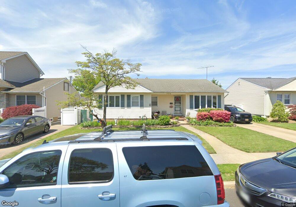 706 Dickens Ave, Franklin Square, NY 11010 - photo 1