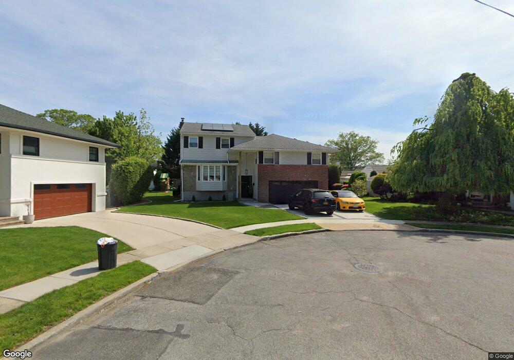 405 Paul Ct, West Hempstead, NY 11552 - photo 1