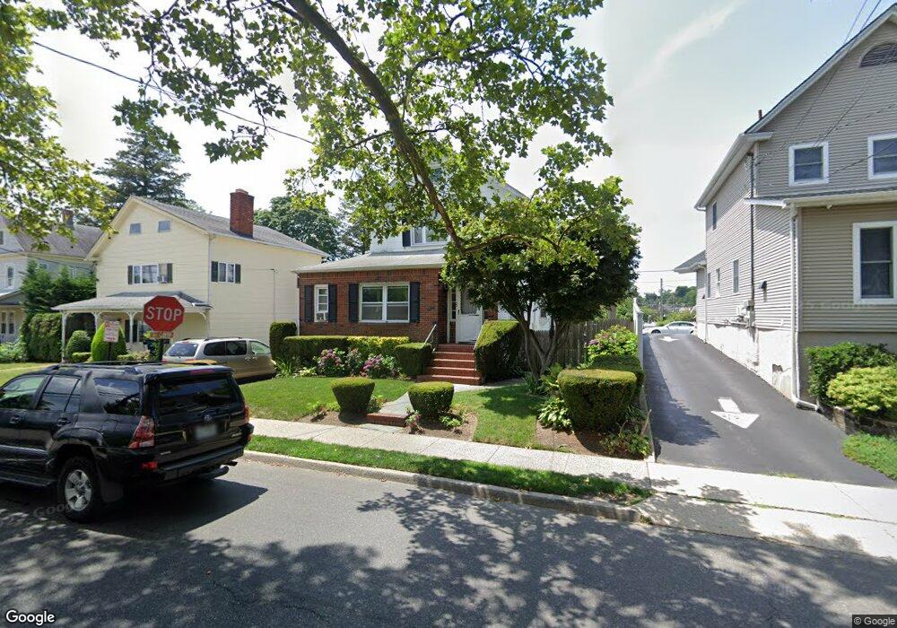 32 S Bayles Ave, Port Washington, NY 11050 - photo 1